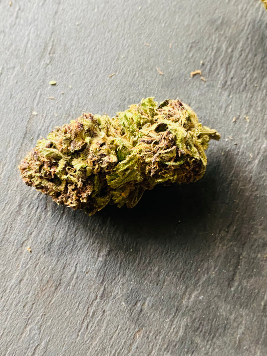 Fleurs de Juicy Funk Kush CBD (JFK) - L'étoile de chanvre